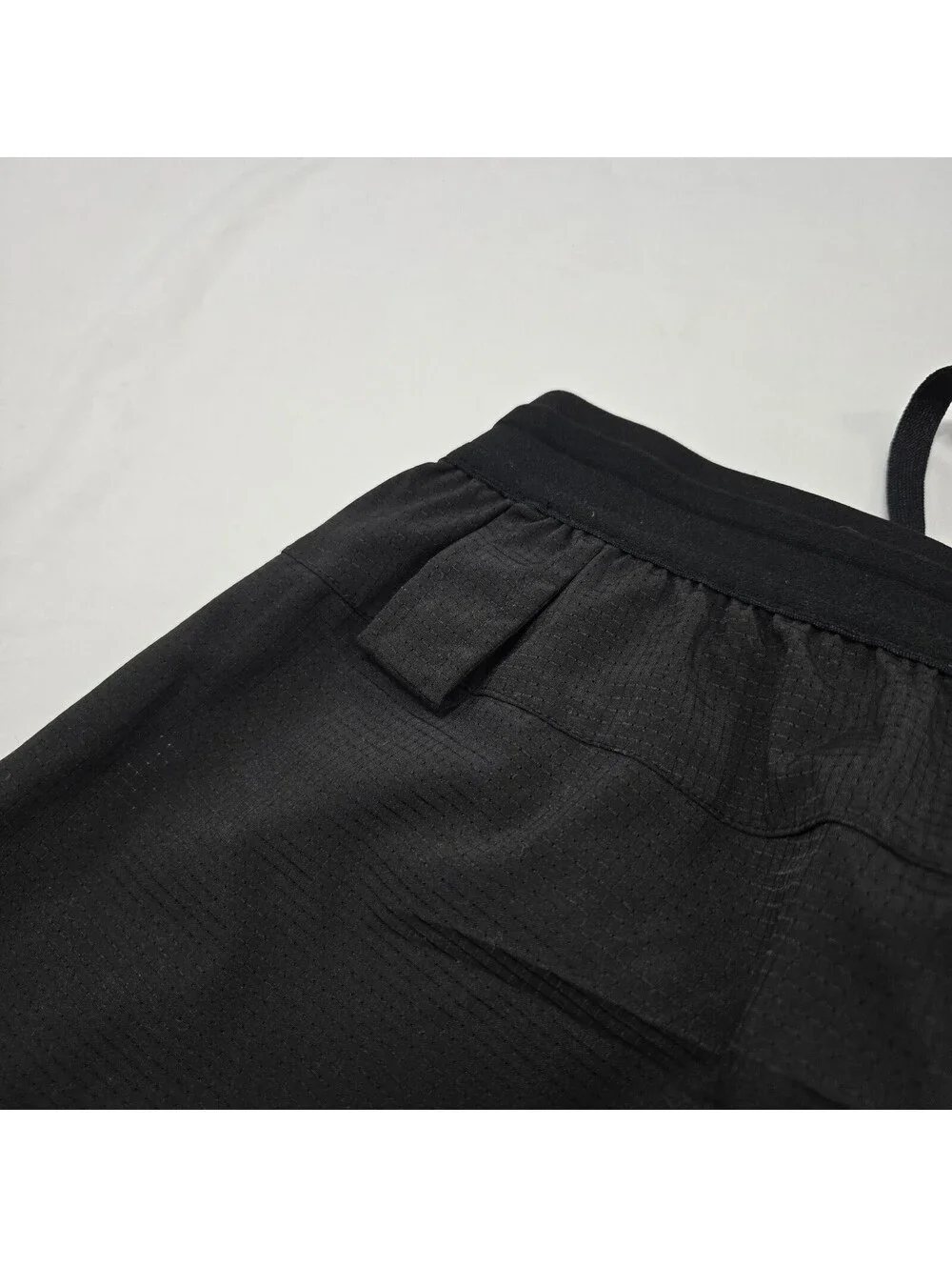 Mens MEDIUM Vanquish Utility Active Pants Black Hybrid Performance Cargo Pockets